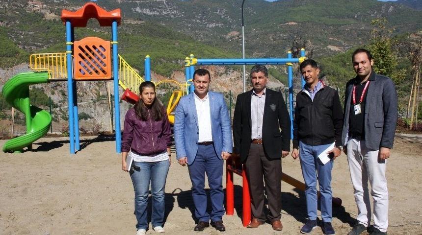 Y&uuml;cel: &ldquo;2018&rsquo;de Parkı Olmayan Mahalle Kalmayacak&rdquo;