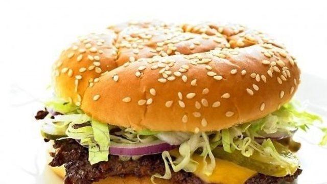 Canan Karatay'a; ''Yeme Evladım Yeme Gülüm'' Dedirten 15 Leziz Hamburger