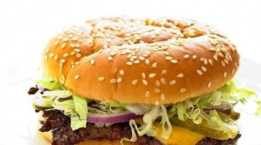 Canan Karatay'a; ''Yeme Evladım Yeme Gülüm'' Dedirten 15 Leziz Hamburger