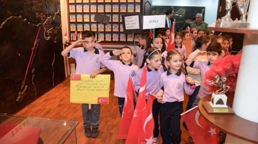 Miniklerden Mehmet&ccedil;iğe Ziyaret