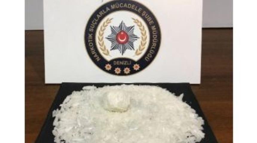 Kırgız Kadın 200 Gram Metamfetaminle Yakalandı