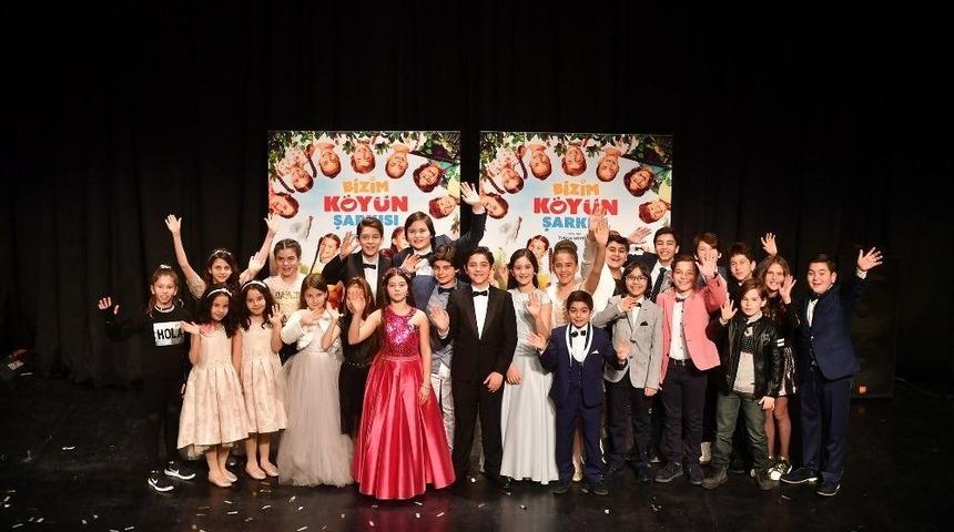 &ldquo;bizim K&ouml;y&uuml;n Şarkısı&rdquo; İzmir&rsquo;de &Ccedil;alacak