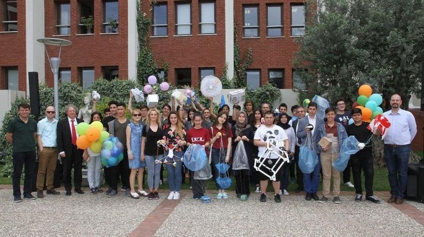 Yumurta Atma Yarışmasında Bilim Kazandı