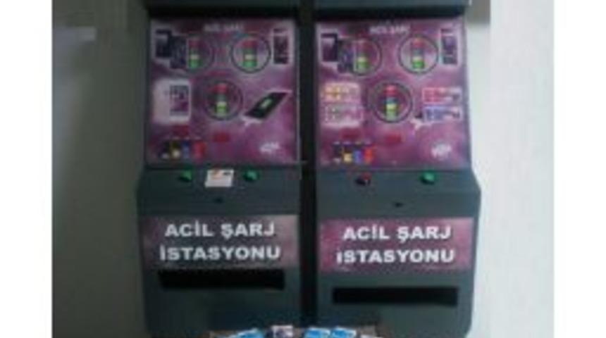 Acil Şarj İstasyonu Gibi Kumar Makinesi