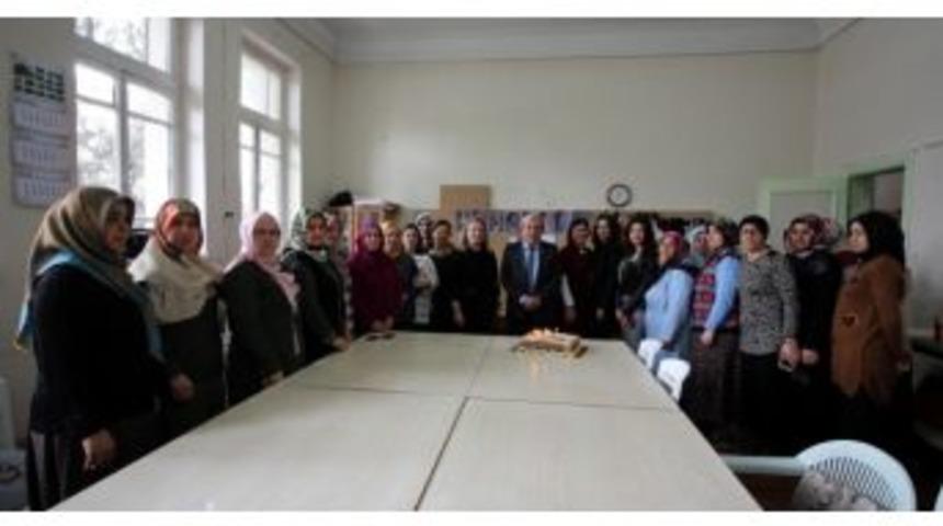 Başkan Şahin&rsquo;den S&uuml;rekli Eğitim Merkezi&rsquo;ne Ziyaret