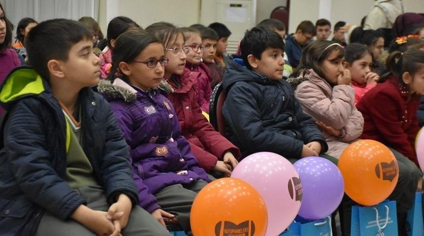 Dursunbey&rsquo;de 54. K&uuml;t&uuml;phaneler Haftası Kutlandı