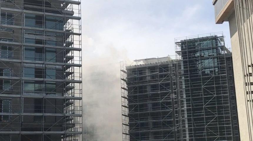 L&uuml;ks Site İnşaatında Yangın Paniği