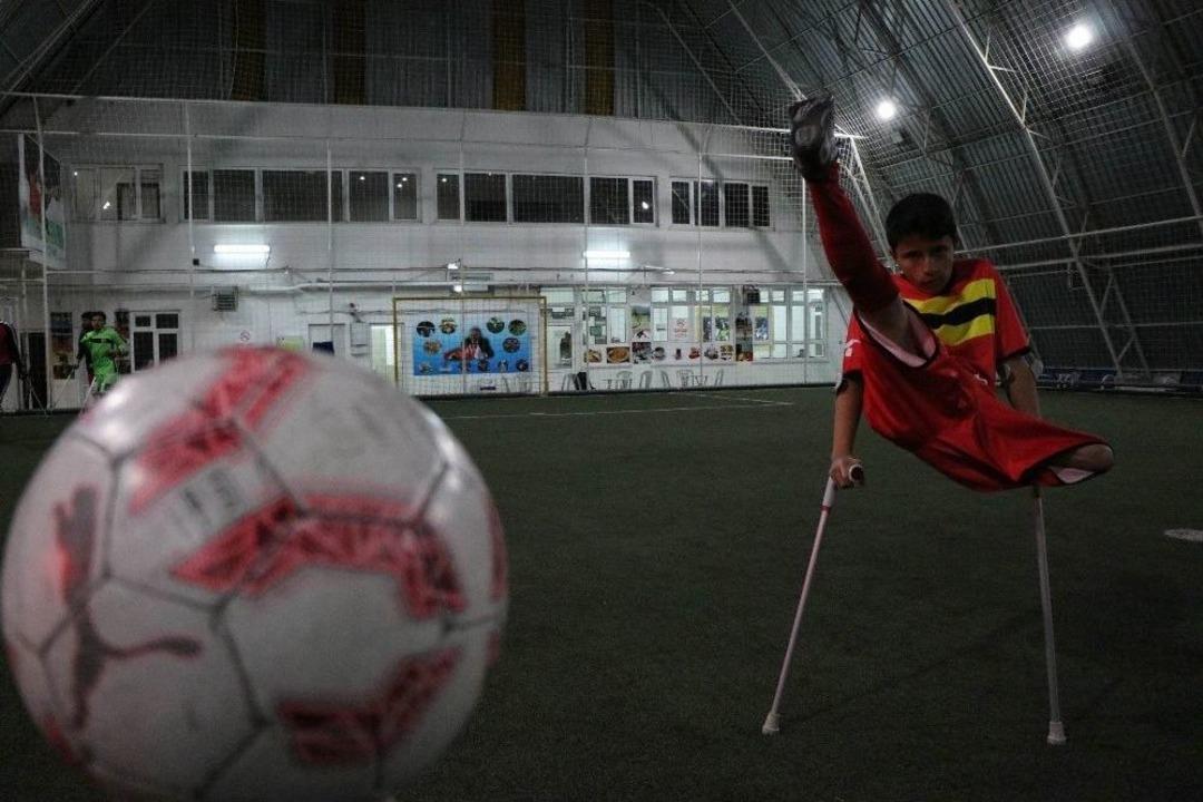 (&ouml;zel Haber) Engelli Berkay&rsquo;ın Tek Hedefi Milli Takım