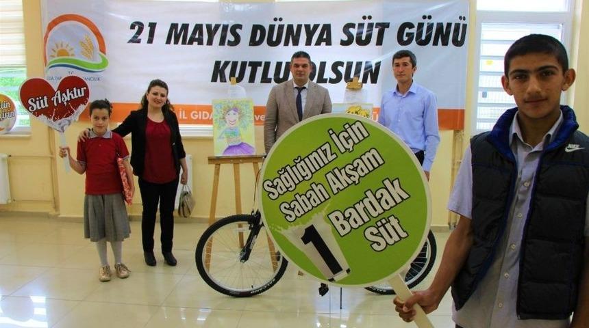 Süt Üretiminde Dünyada İlk 10’da Olan Türkiye Tüketiminde Ab Ülkelerinin Gerisinde