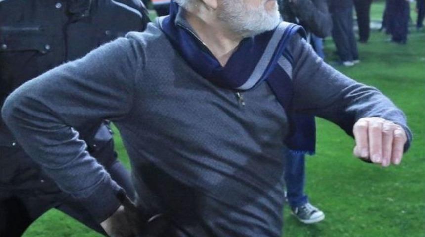 Silahlı Başkan Futboldan 3 Yıl Men Edildi