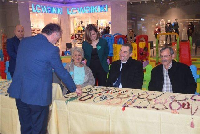 Huzur Evi Sakinlerinden ‘el Emeği Göz Nuru’ Sergisi