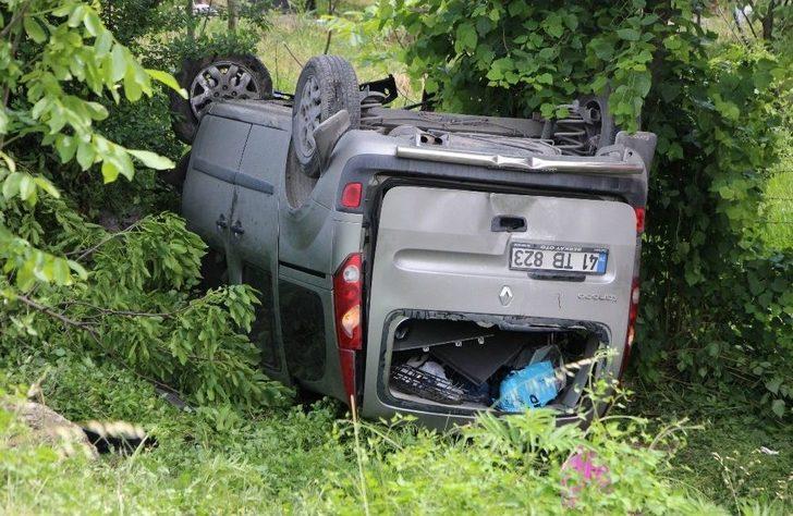 Cenazeye Giderken Kaza Yaptı: 7 Yaralı G2