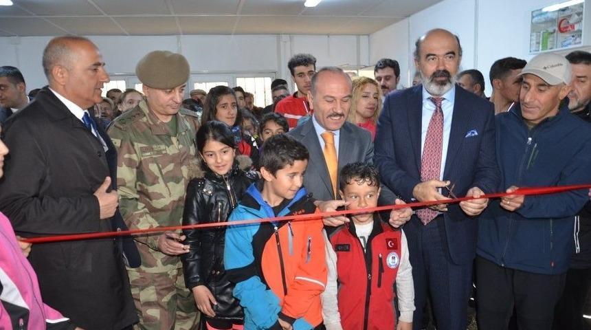 Y&uuml;ksekova&rsquo;da Kayak Kamp Merkezi A&ccedil;ılışı Yapıldı