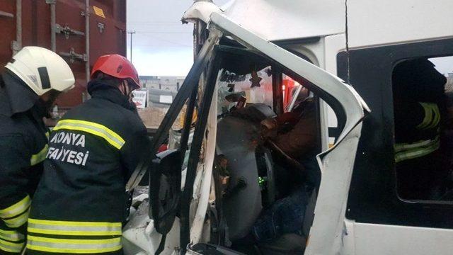 Konya’da Cenaze Dönüşü Kaza: 14 Yaralı