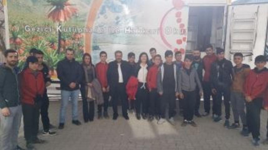 Hakkari&rsquo;li &Ccedil;ocuklara Okuma Alışkanlığı Aşılandı