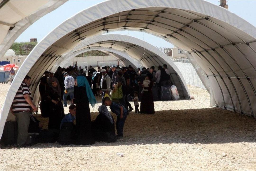 Suriyeliler Bayram İ&ccedil;in Akın Akın &Uuml;lkelerine Gidiyor