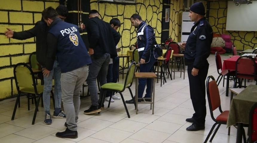 Mardin Polisinden &Ouml;ğrencilerin Korunmasına Y&ouml;nelik Uygulama