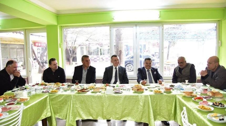 Vali Tahir B&uuml;y&uuml;kakın Ve Başkan Yağcı Sanayi Esnafı İle Bir Araya Geldi