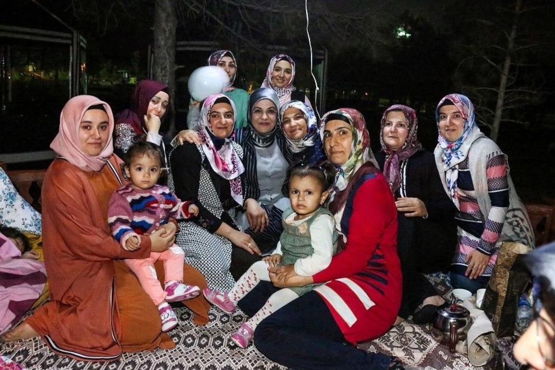 Dutlu Koruluğu Ramazan&rsquo;da Yoğun İlgi G&ouml;r&uuml;yor