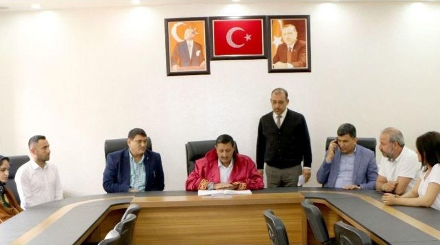 Başkan &Ouml;zyavuz Gen&ccedil; &Ccedil;iftin Nikahını Kıydı