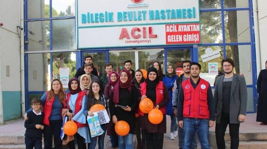 G&ouml;n&uuml;ll&uuml; Gen&ccedil;lerden &Ccedil;ocuk Hastalara Moral Ziyareti