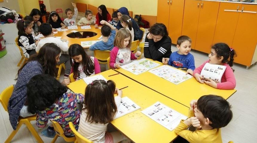 Gazi Yakup Satar Meslek Lisesi &Ouml;ğrencileri Oyunpazarı&rsquo;nı Ziyaret Etti