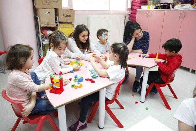 Gazi Yakup Satar Meslek Lisesi Öğrencileri Oyunpazarı’nı Ziyaret Etti