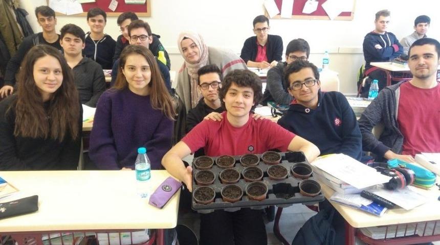 İhlas Koleji &ldquo;yeşil Sınıf Yemyeşil Gelecek&rdquo; Diyor