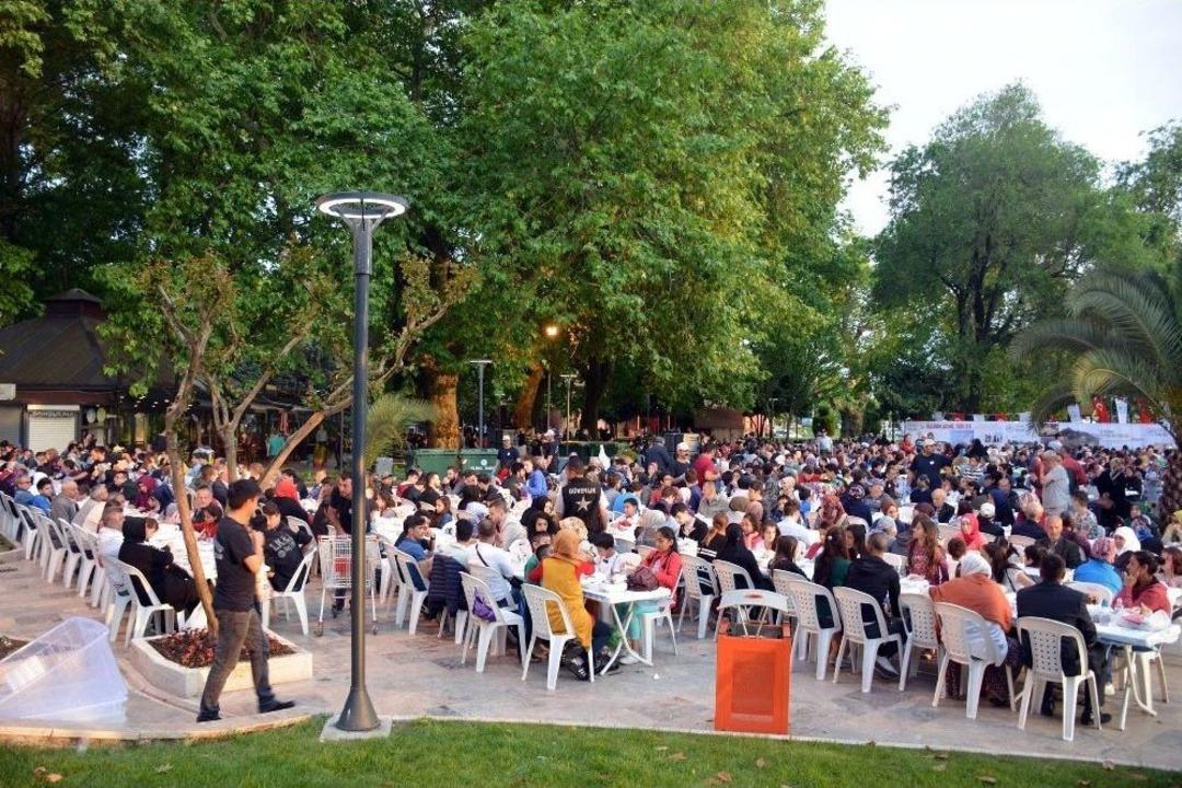 Başkan Uysal, İftarda Gazilerle Buluştu