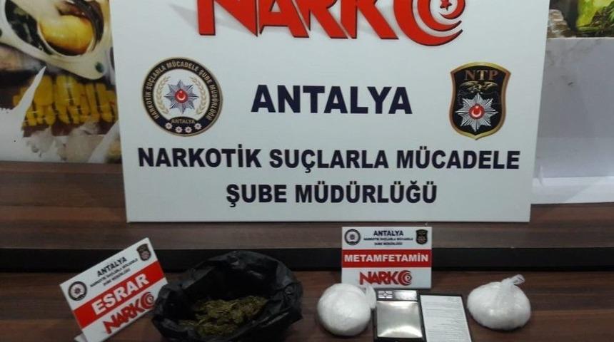 Antalya&rsquo;da Uyuşturucu Operasyonu: 3 Tutuklama