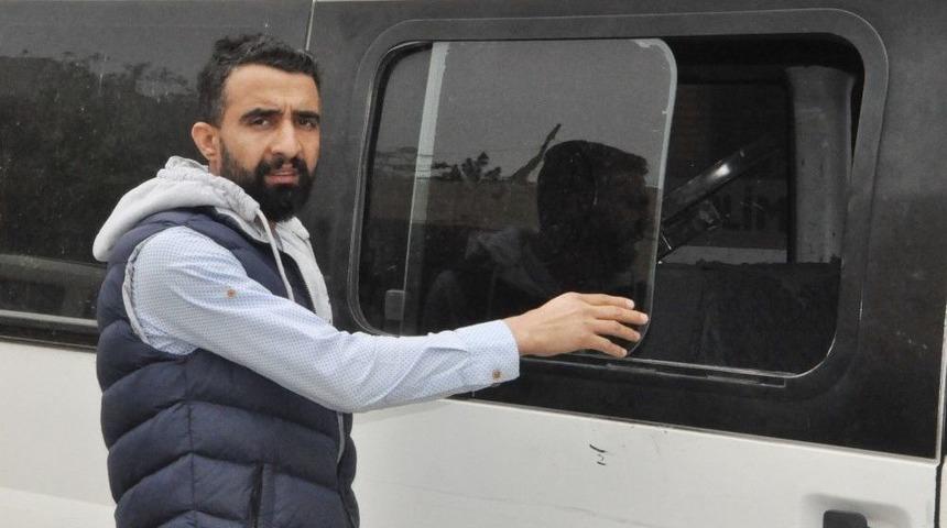 Hırsızlar 8 G&uuml;venlik Kamerasına Aldırmadı