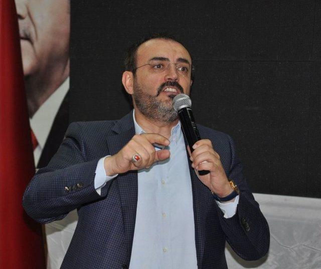 Mahir Ünal: 