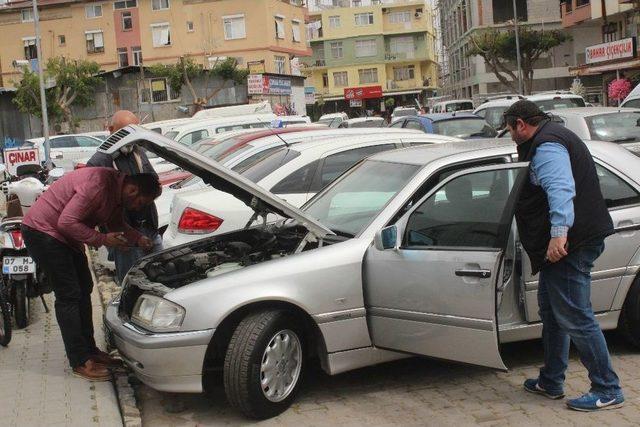 Antalya’da İkiz Plakalı Lüks Otomobile El Konuldu