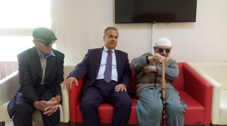 Malatya&rsquo;da G&ouml;rme Engelliler İ&ccedil;in 92 Adet &Uuml;cretsiz Cihaz Dağıtıldı.