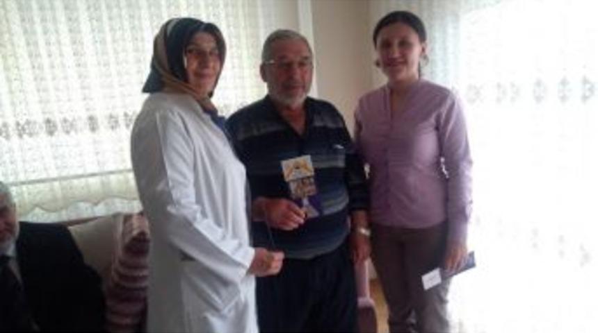 Dr. Kelleci, Gazi Ailelerini Ziyaret Etti