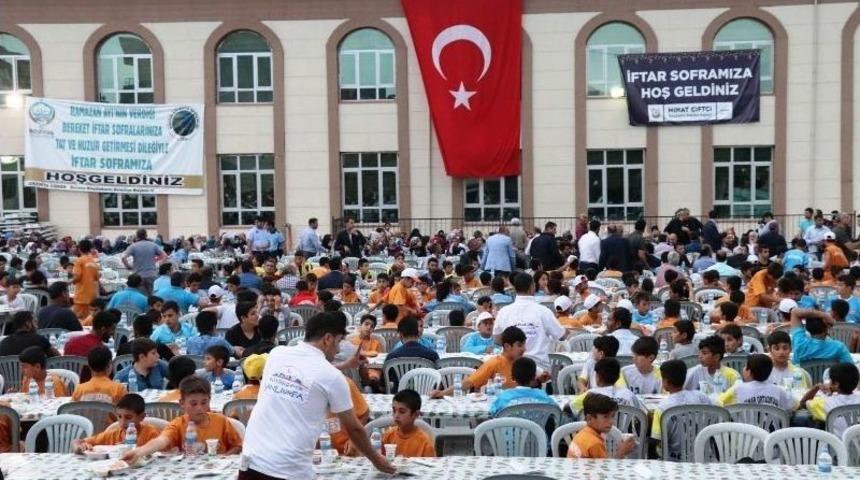 Kardeşlik Sofrasında Adres Bu Kez Bozova Oldu