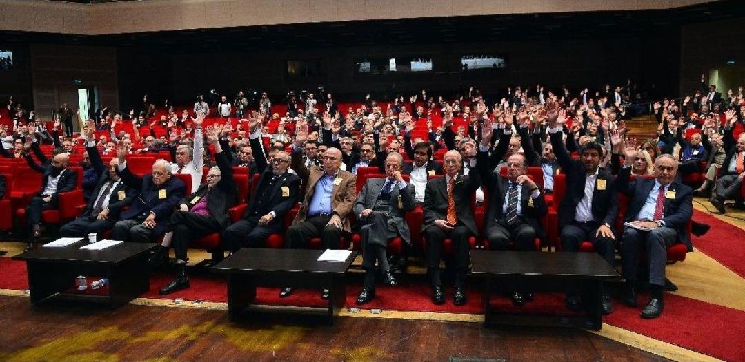 Dursun &Ouml;zbek: &ldquo;spor Salonunun Ruhsatını Aldık&rdquo;