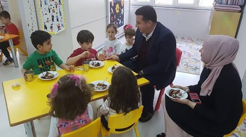 Başkan Bakıcı Boz&uuml;y&uuml;k Anaokulu&rsquo;nu Ziyaret Ederek Minik &Ouml;ğrencilerle Sohbet Etti