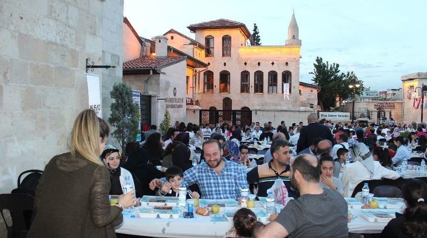 M&uuml;siad&rsquo;dan Gaziantep&rsquo;te 4 Bin Kişilik İftar