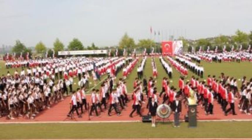 Ted&rsquo;den 15 Bin Kişilik Gen&ccedil;lik Y&uuml;r&uuml;y&uuml;ş&uuml;