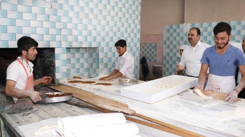 Çiftçi Bozovalılarla Buluştu