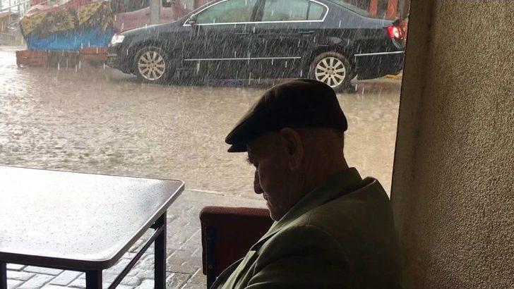 Narman’da Sağanak Yağmur Hayatı Olumsuz Etkiledi G1