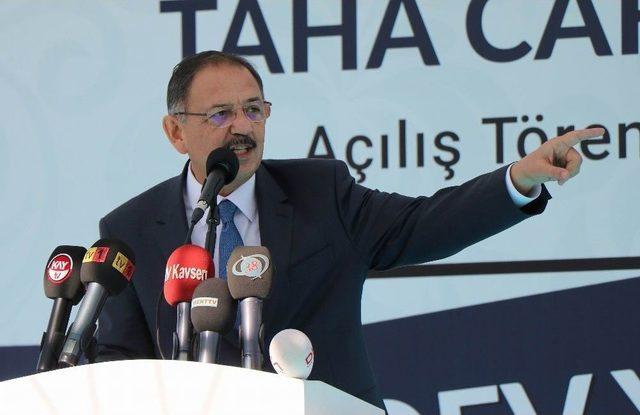 Bakan Özhaseki: “reza Diye Bir Rezalet Çıktı. Götürdüler, Türkiye Aleyhine Konuşturuyorlar”