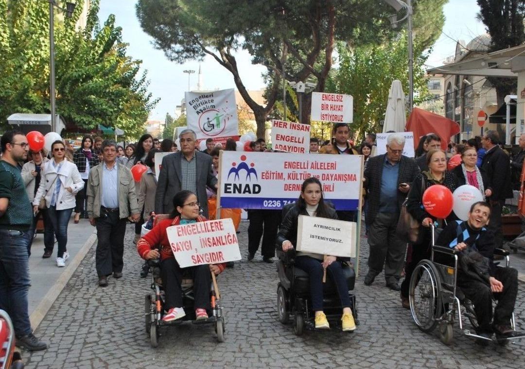 Engellilerden Bandolu Y&uuml;r&uuml;y&uuml;ş