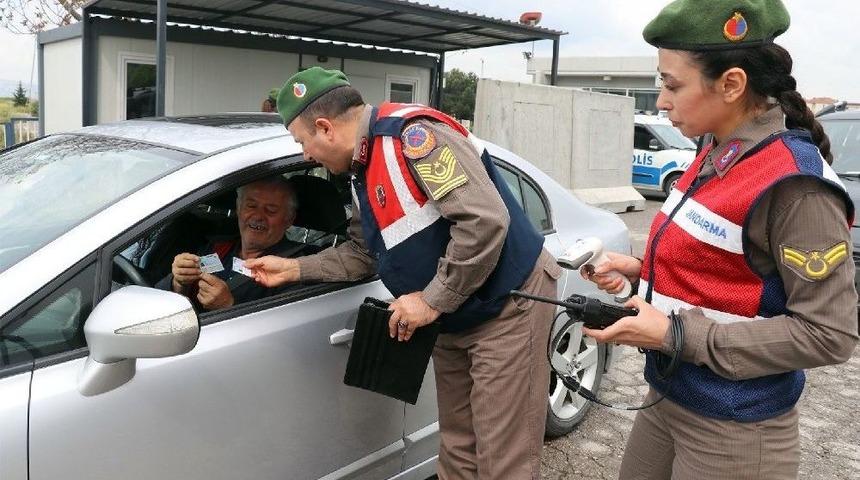 Yalova&rsquo;da 5 Ayda 734 Bin Kişi Ve 163 Bin Ara&ccedil; Sorgulandı