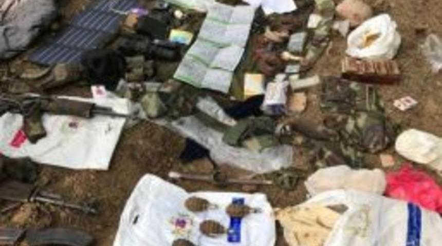 Şemdinli Kırsalında M&uuml;himmat Ele Ge&ccedil;irildi