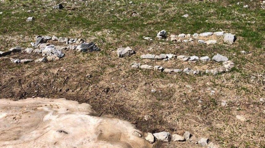 Hakkari’de 12 Temsili Terörist Mezarı Bulundu
