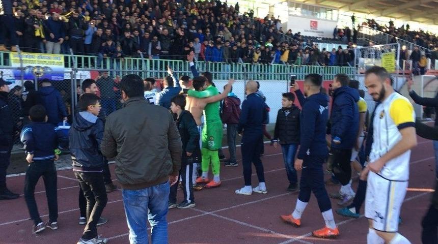 Ağrı 1970 Spor Devreyi Namağlup Kapattı