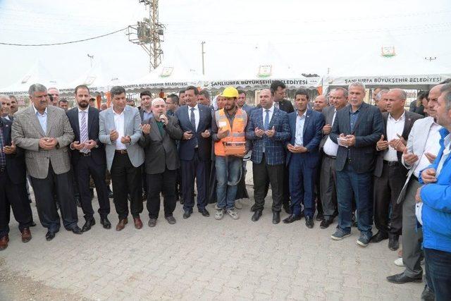 Harran’da Semt Pazarı Ve Otopark Çalışmaları Sürüyor