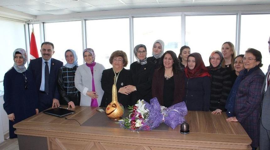 Kefek Başkan Ve &Uuml;yeleri Kadın Girişimcilerle Bir Araya Geldi